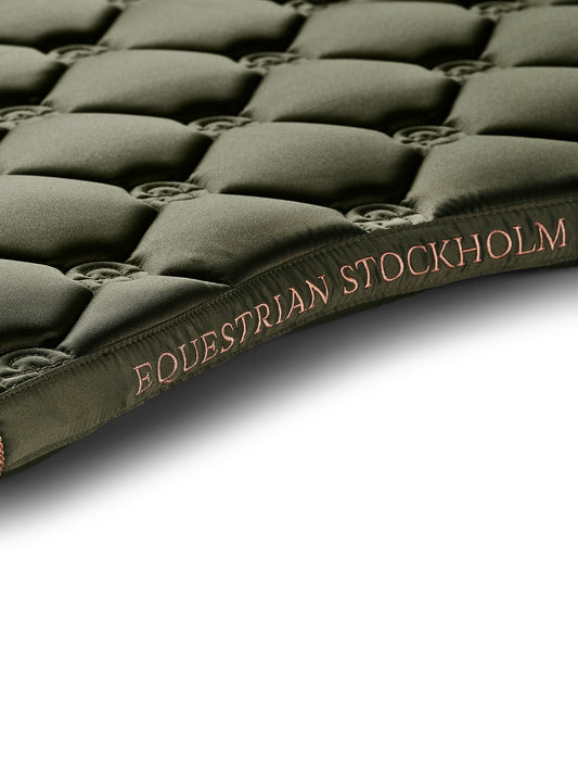 Equestrian Stockholm Zadeldek Modern Striking Valley